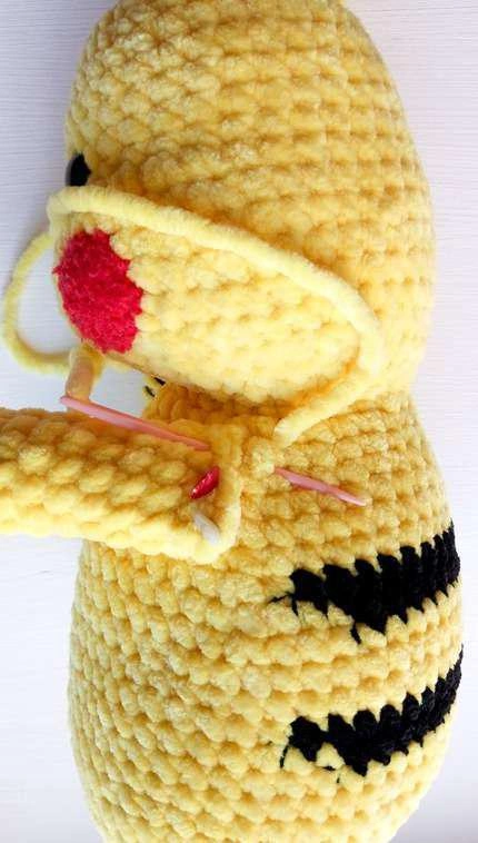 attaching-pikachu-upper-paws